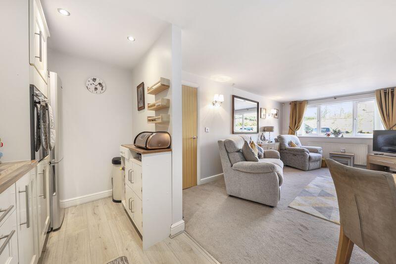 Kitchen &amp; Living Area