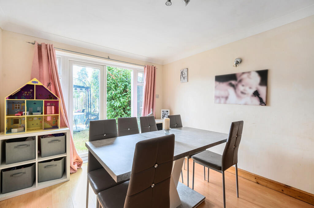 1326932-10-6880af...