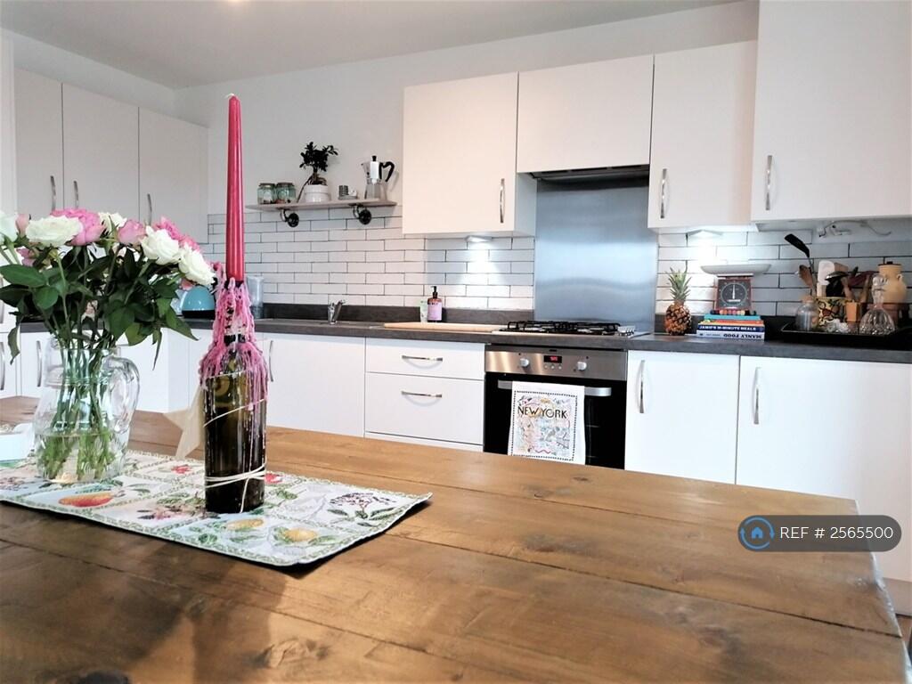 Open_plan_kitchen_(3 Of 3)