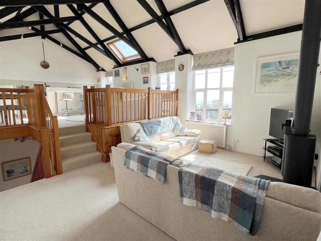 Living Accommodation.jpg