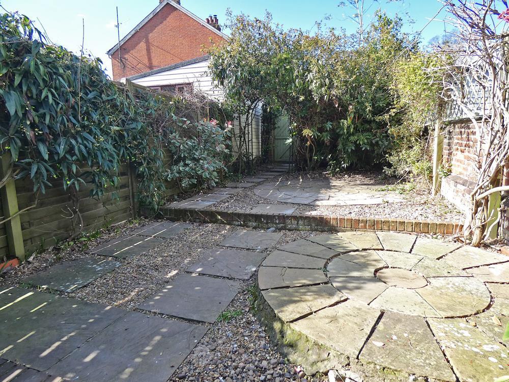 2279newgdn2.jpg