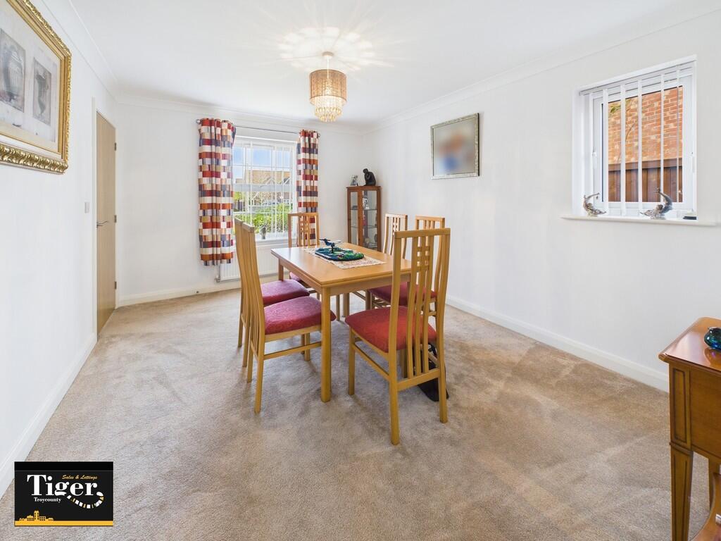 CAM02176G0-PR0538...