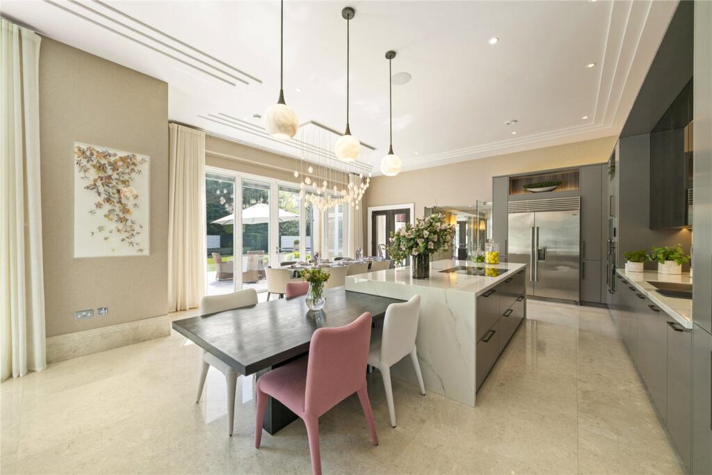 Kitchen/Breakfast