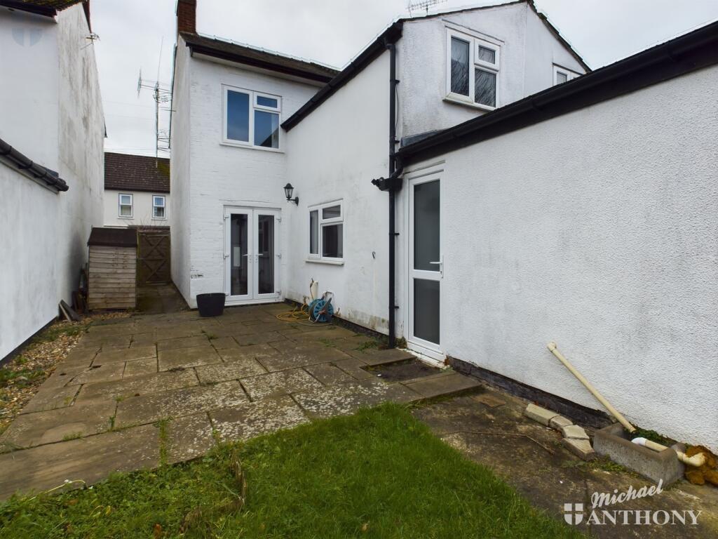 CAM03852G0-PR0152-STILL014