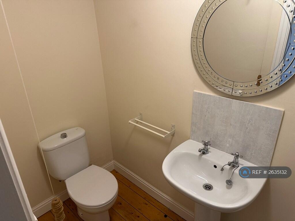2nd Floor Shower