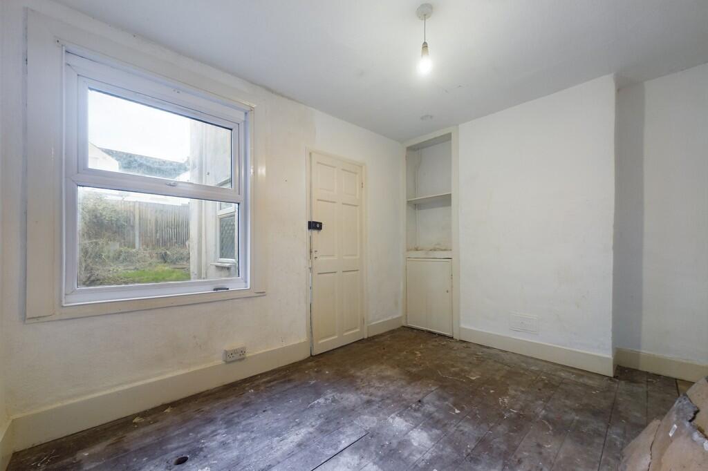 CAM01085G0-PR0515...