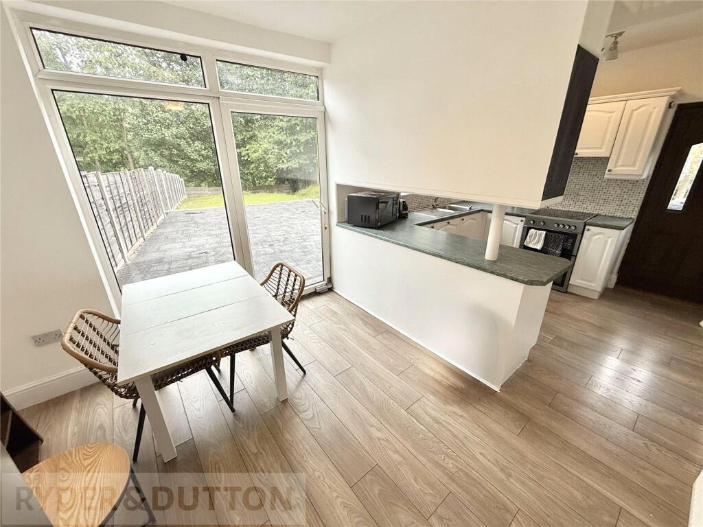 Kitchen/Dining Room