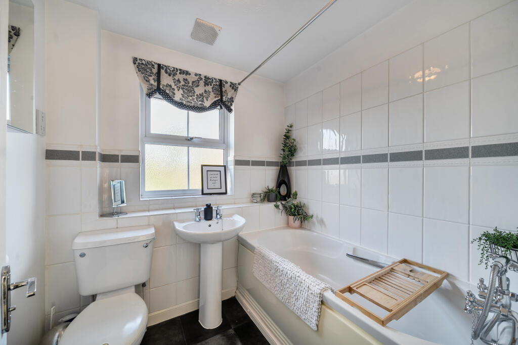 13881162069397cae8c6bd