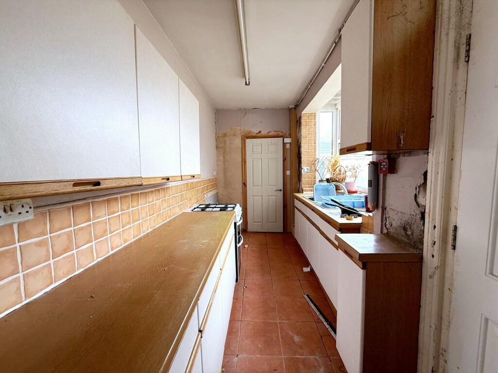 fbb7e618-4689-4d41-b6fa-30064c999a00