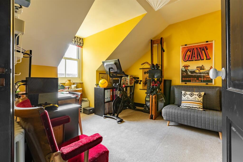 Bedroom.jpg