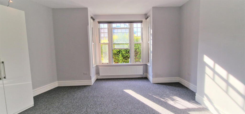 GROUND FLOOR 2 BEDROOM FLAT