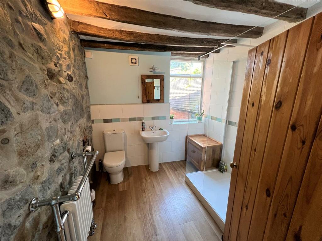 Ground Floor Bathroom.JPG