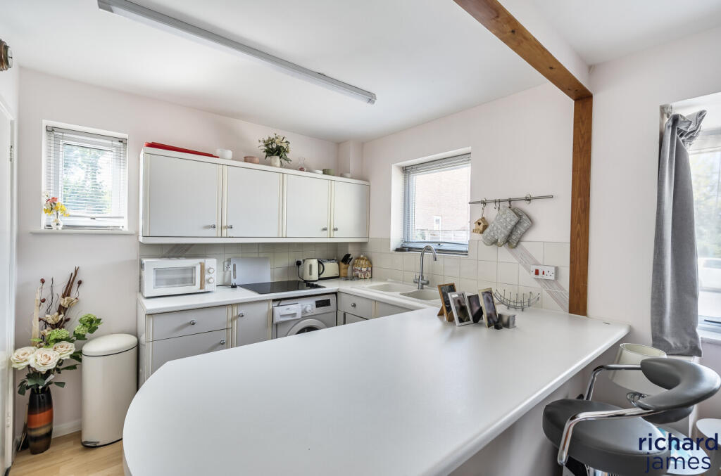 5e9adb77023e4b779410af94ac4df48d