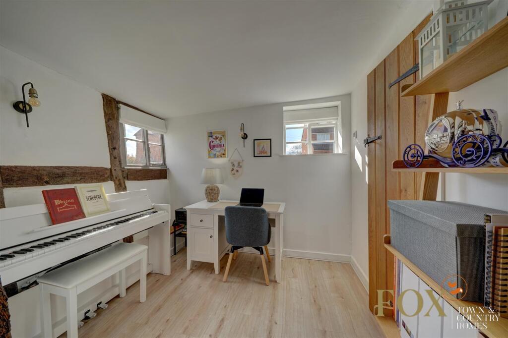 1-2 The Cottage (15).jpg