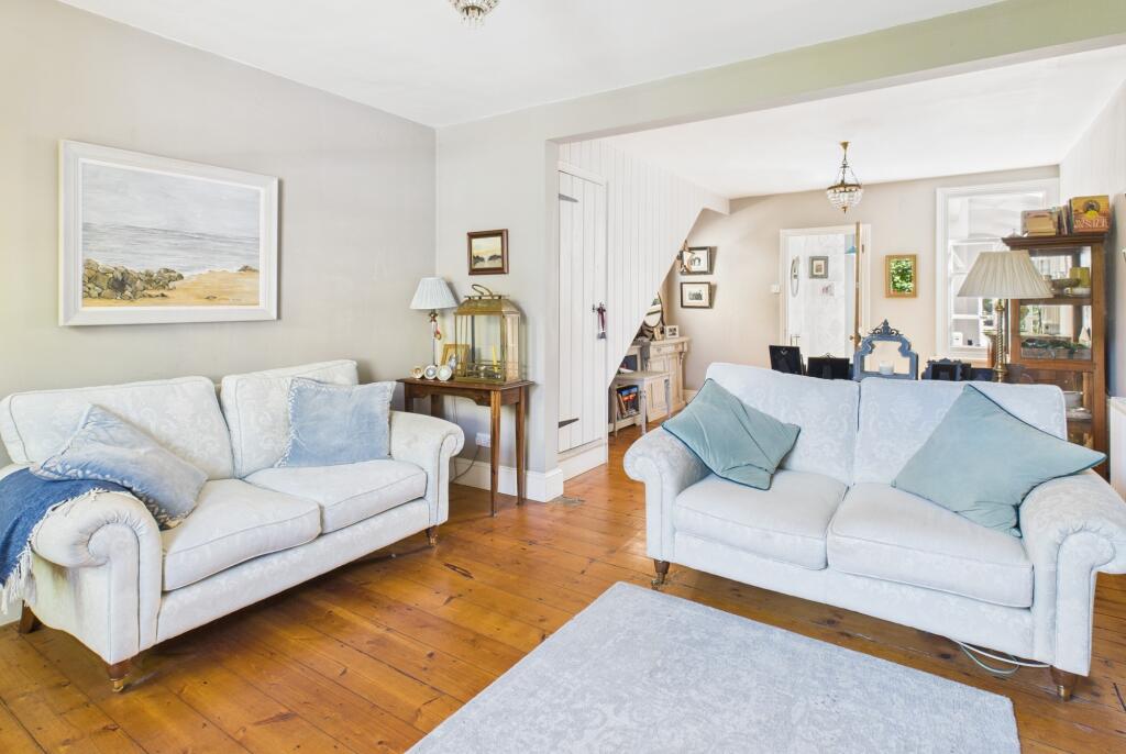 CAM02545G0-PR0475-STILL024