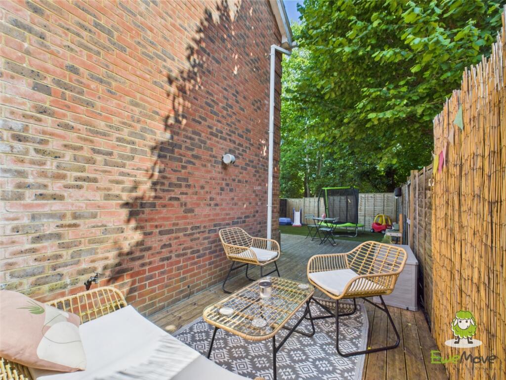EweMove Estate Agents Basingstoke - Lime Gardens 