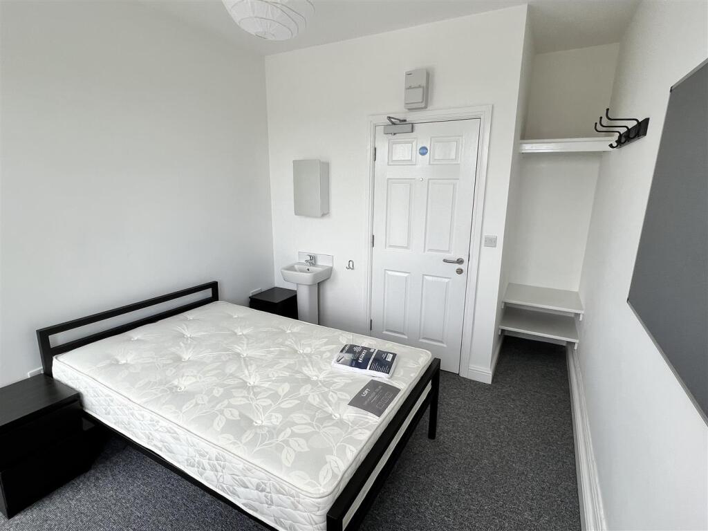 Room 6