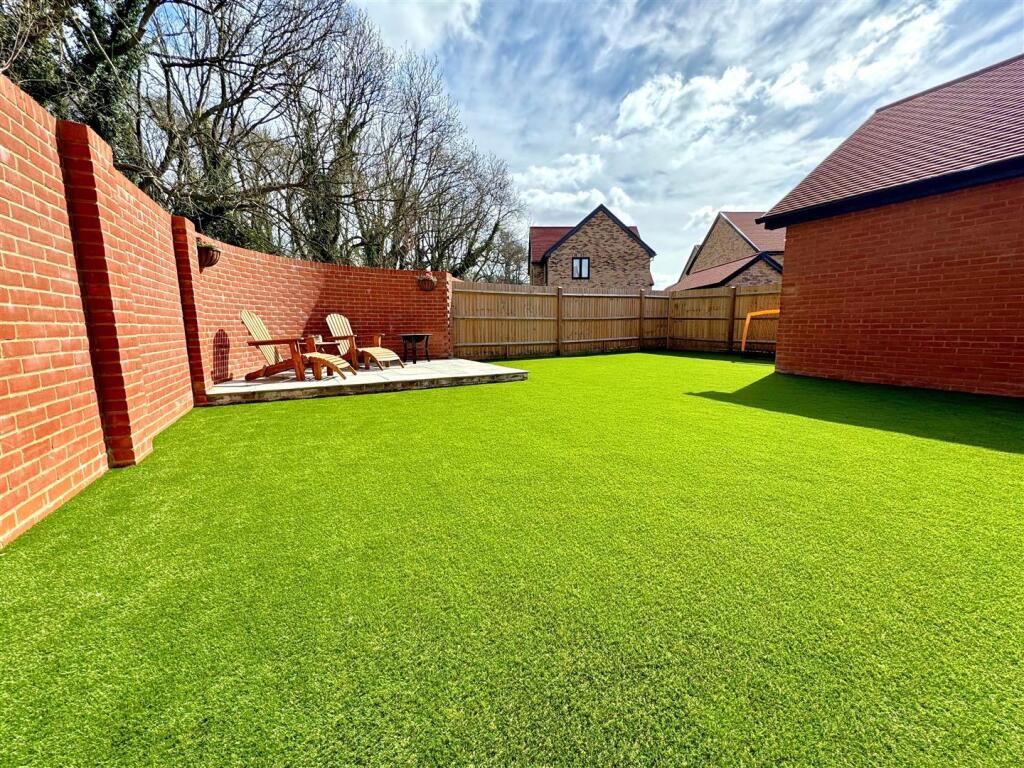 garden 2.jpg