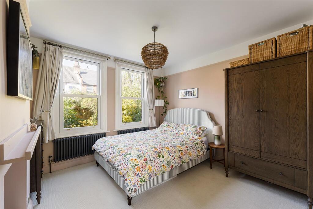 Winns Terrace, E17