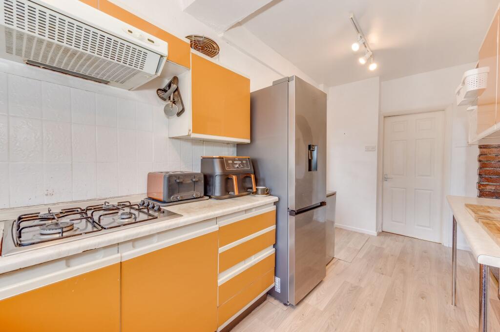 KITCHEN, DINER AND LIVING ROOM