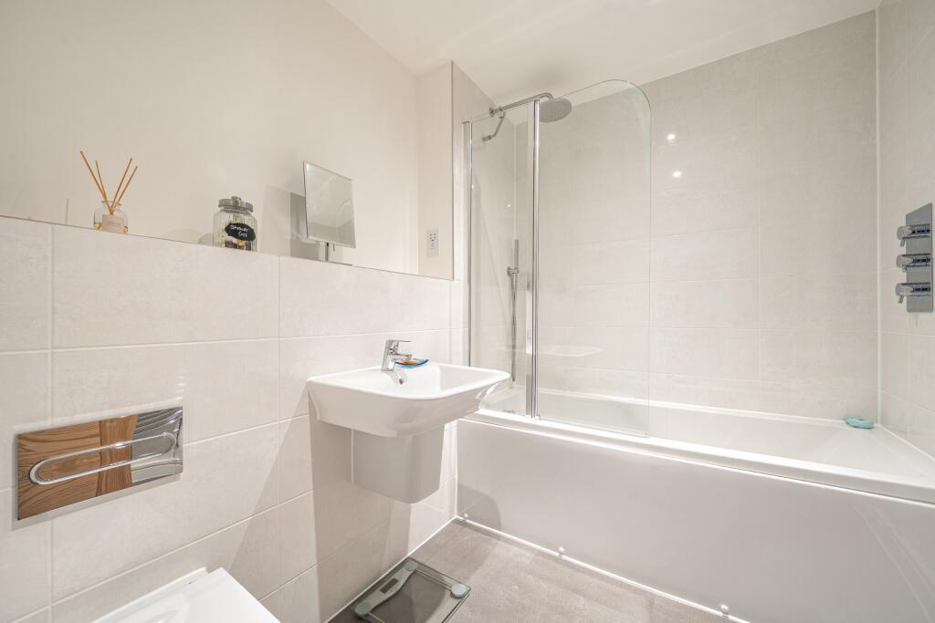 1371883-6-6902074350e39