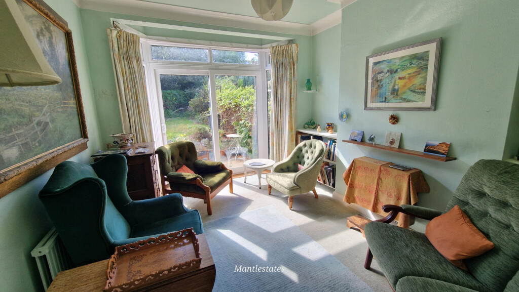 REAR RECEPTION