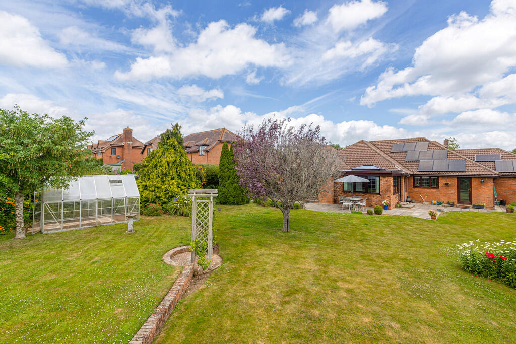 A10 - 4 Nurseries...