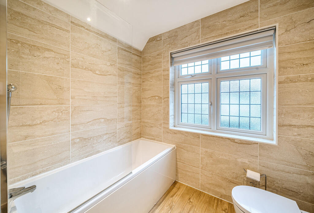 1385445-15-692dd5...