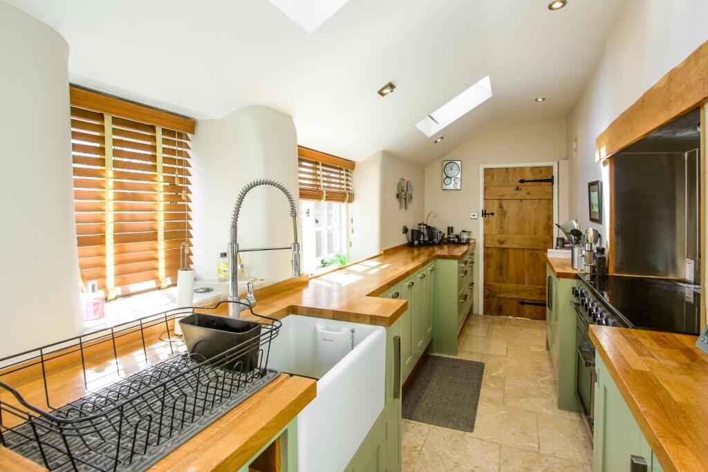 Kitchen c