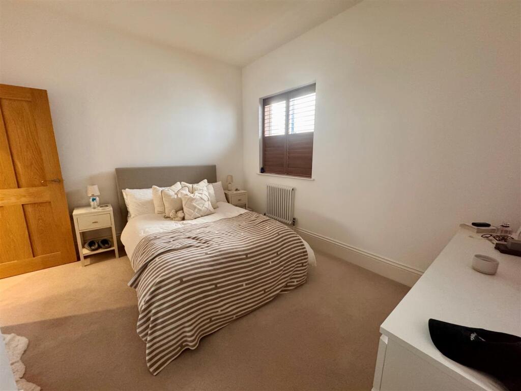 Bedroom.jpg