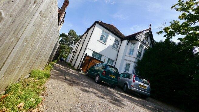 brondesbury-park-nw6-7ay-981183