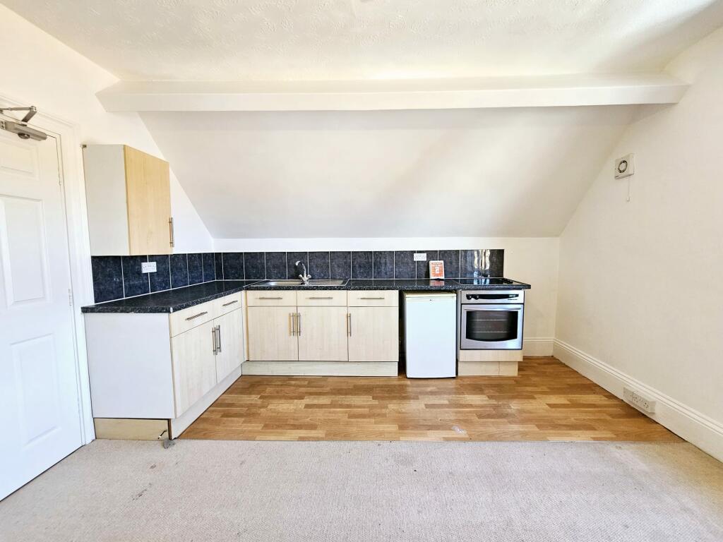 ccb70094-7d8d-4ee1-870e-cb8b45d66a82