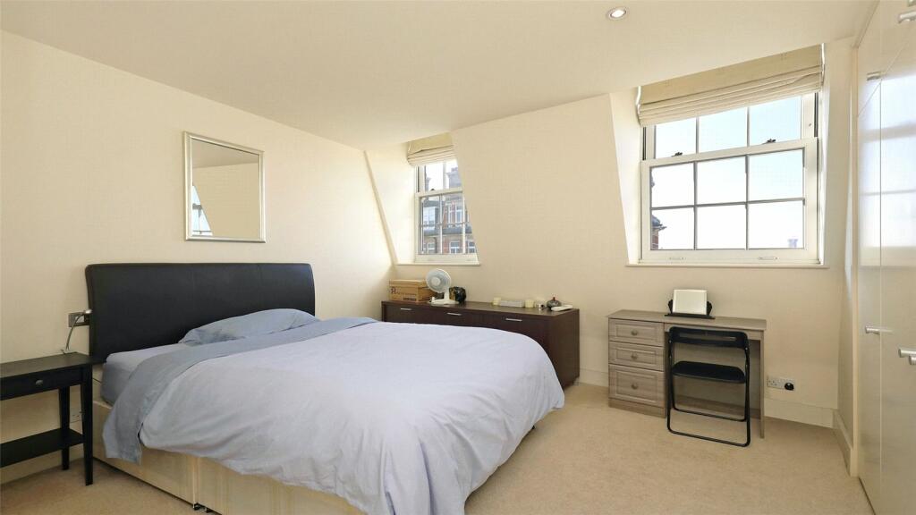 Main Bedroom