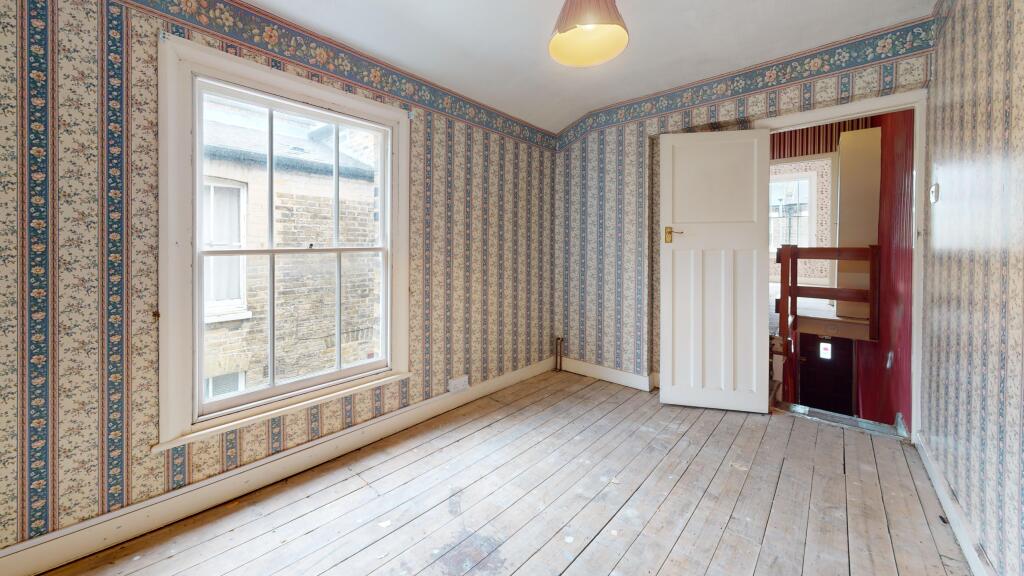 64 Sabine Road, Battersea, London, SW11 5LW