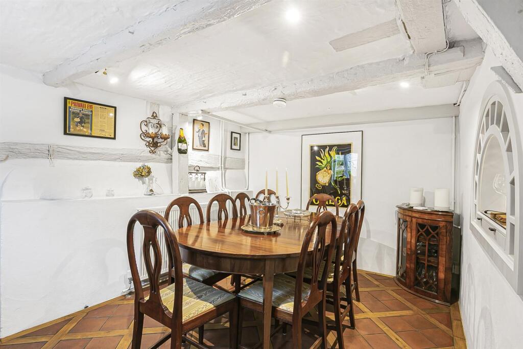 Dining Room wires removed.jpg