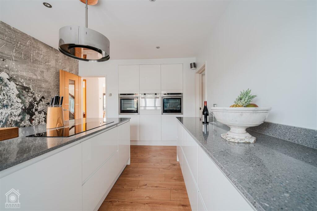 7 Ariel Close-32.jpg