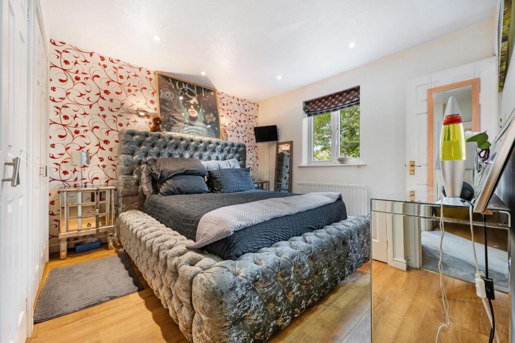 58 Threadfold Way HDR-16.jpg