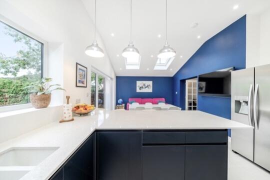 Breakfast bar