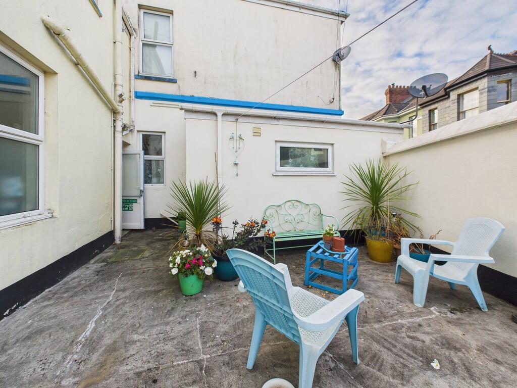 CAM03974G0-PR0224...