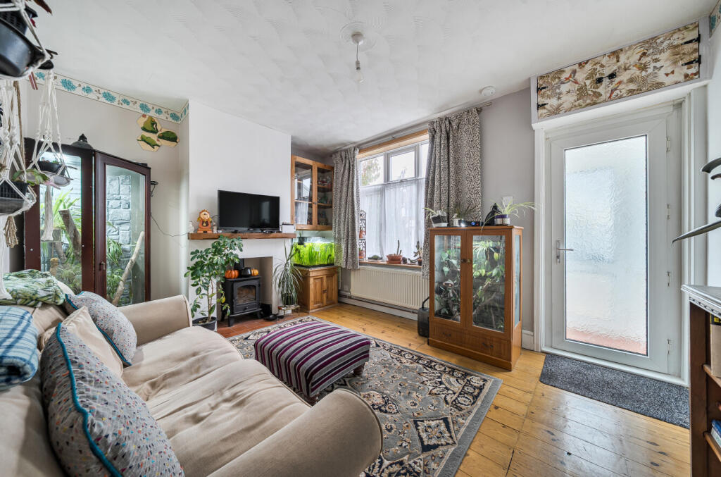 1372054-6-6902441...