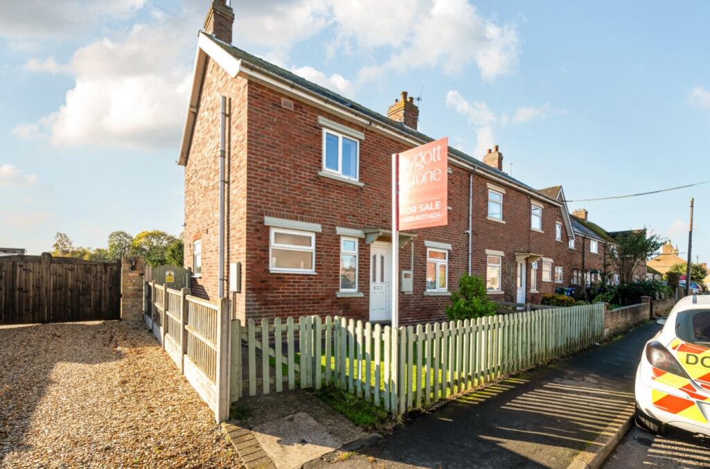 1371856-7-68f8a8f047531