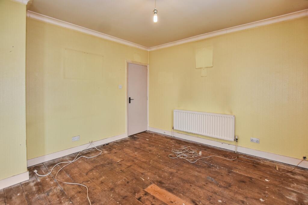 Flat A, 65 Riverdale Road, Plumstead, London, SE18 1PD