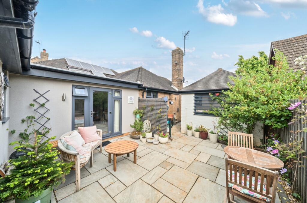 1305672-7-6849f77451fb7