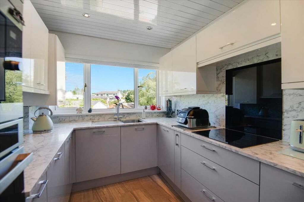 Kitchen (1)