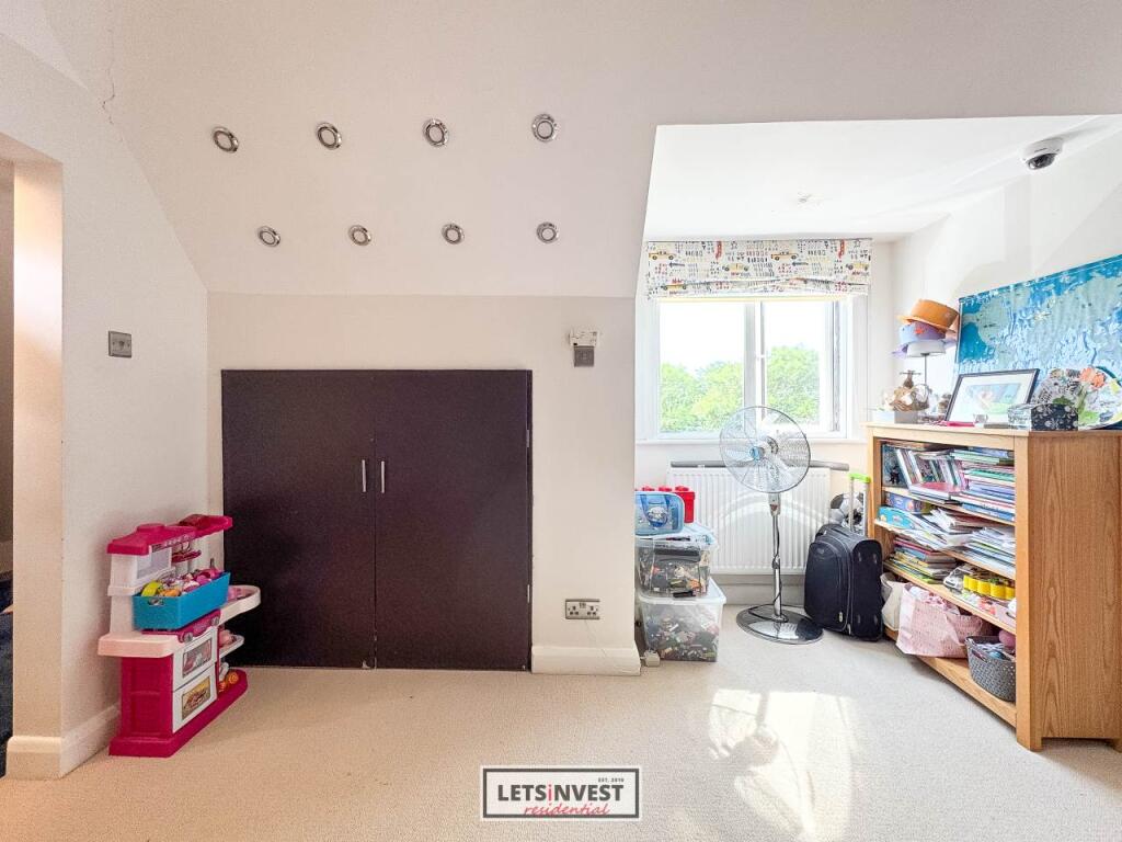 1 Hillside Road-12