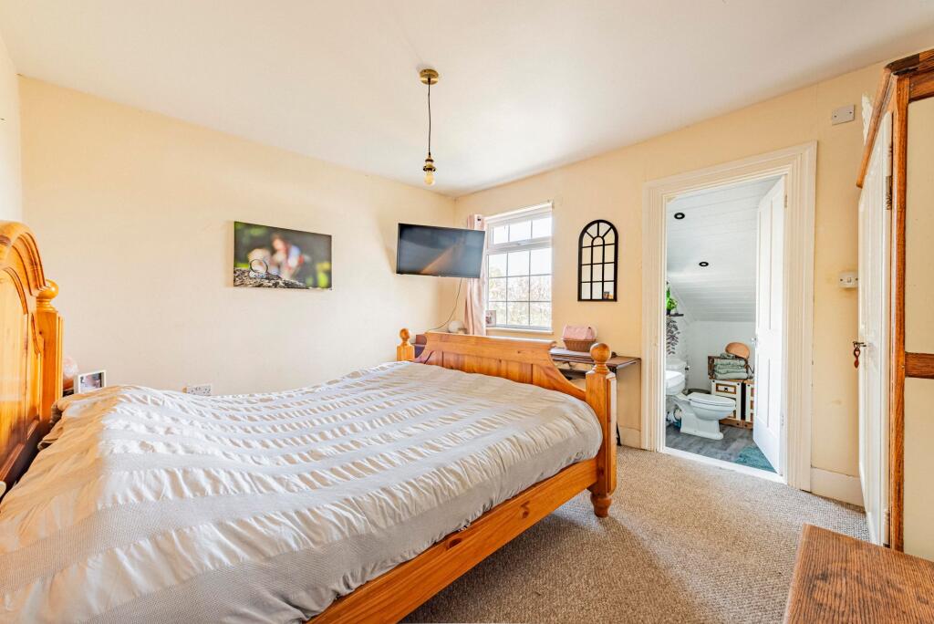 Bedroom (2)
