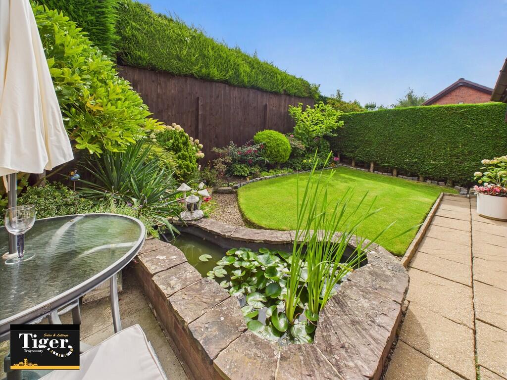 CAM02176G0-PR0671...