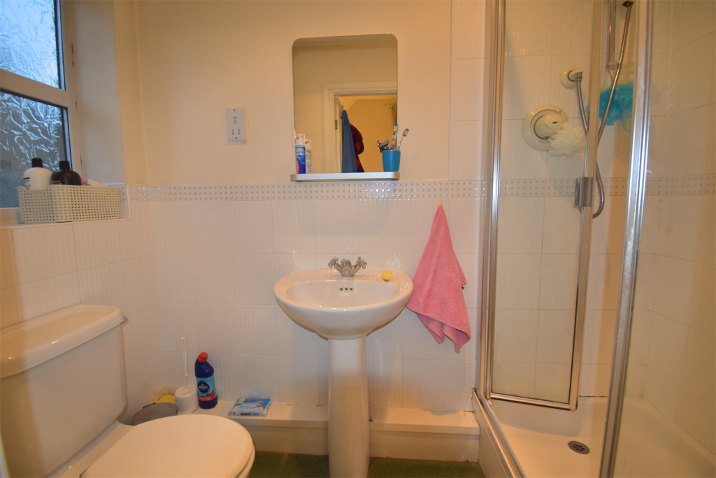 En suite Shower Room