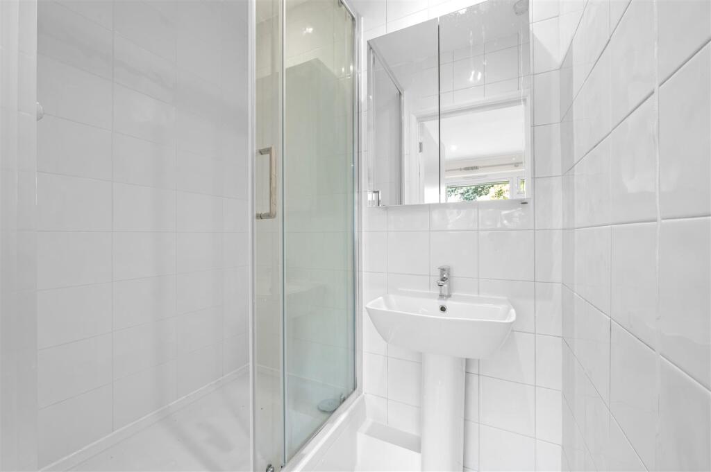 BUCKINGHAM COURT 1 (15 FROM 25)-18.jpg