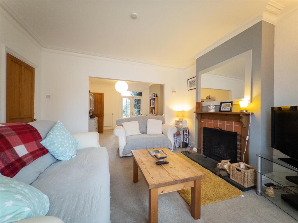 Sitting Room: